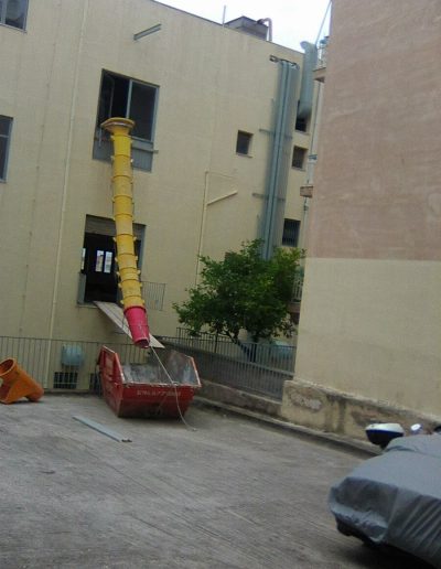 Ενοικιάσεις κάδων - ΜΑΥΡΙΚΟΣ ΓΕΩΡΓΙΟΣ | Χωνιά για Μπάζα - Ενοικιάσεις Κάδων μπαζών